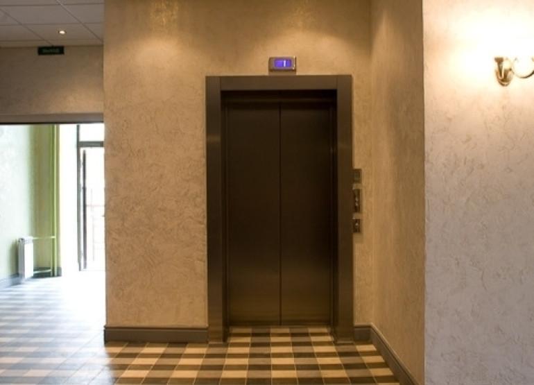 ЯРД: Вид главного лифтового холла